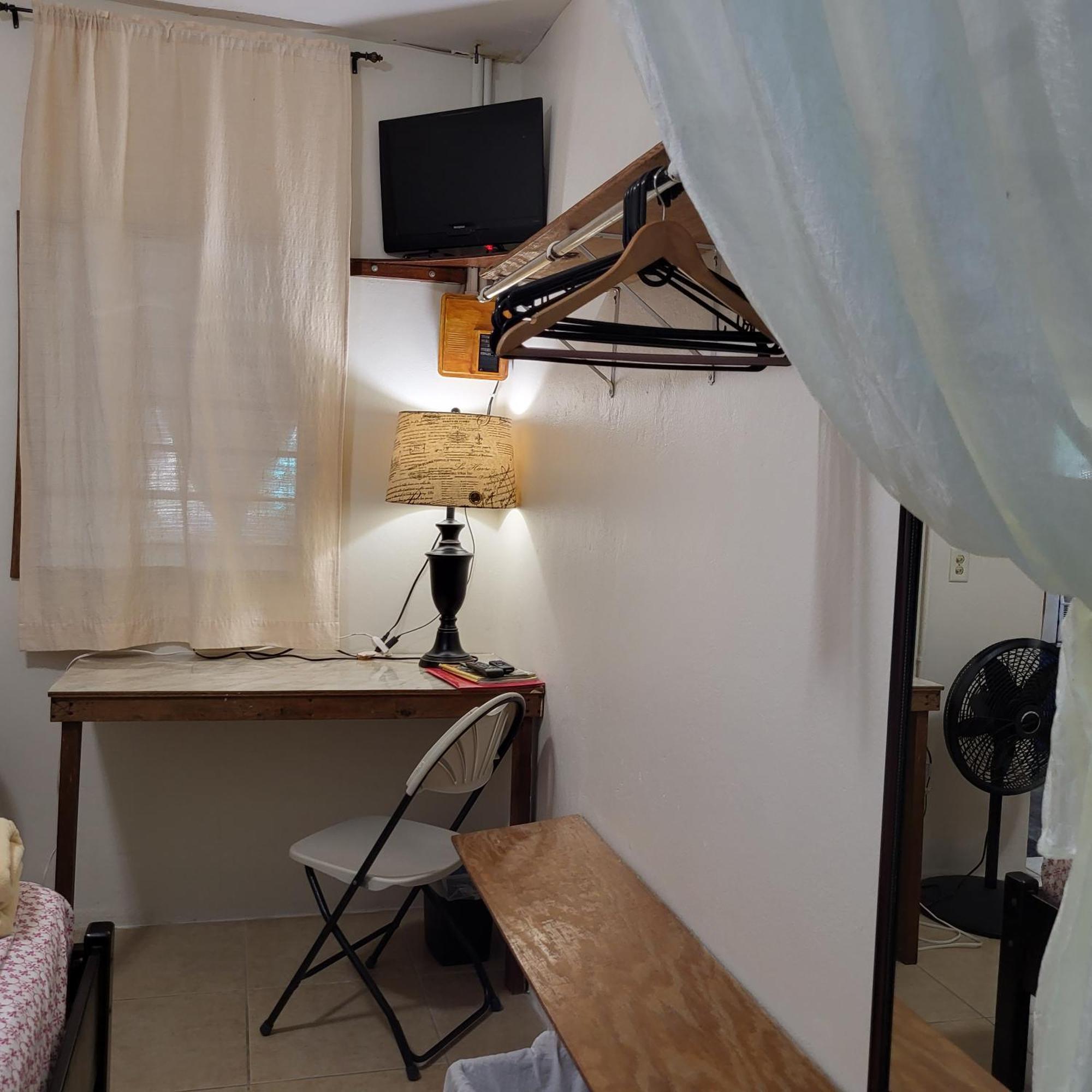 בלמופן Hacienda Tropical Guest House מראה חיצוני תמונה