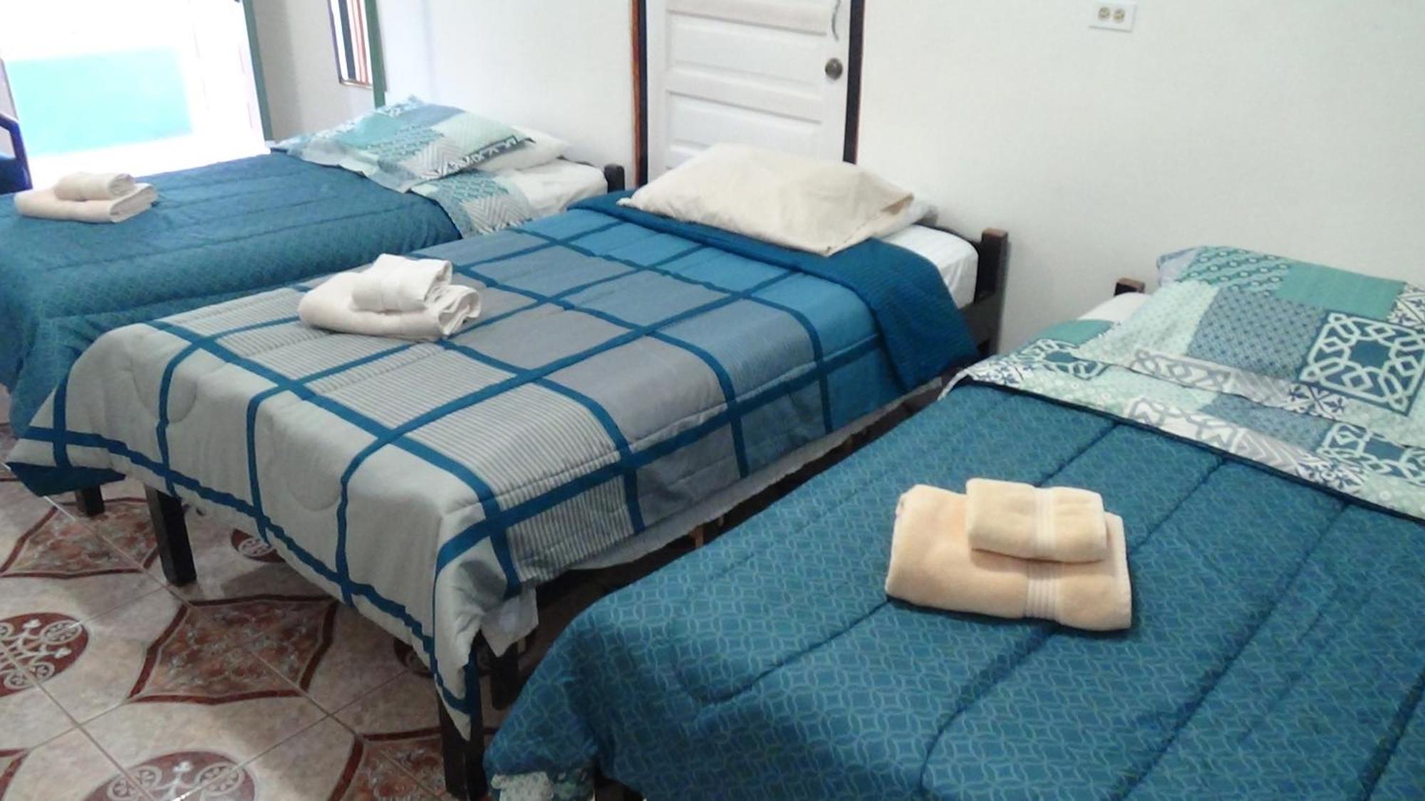בלמופן Hacienda Tropical Guest House חדר תמונה
