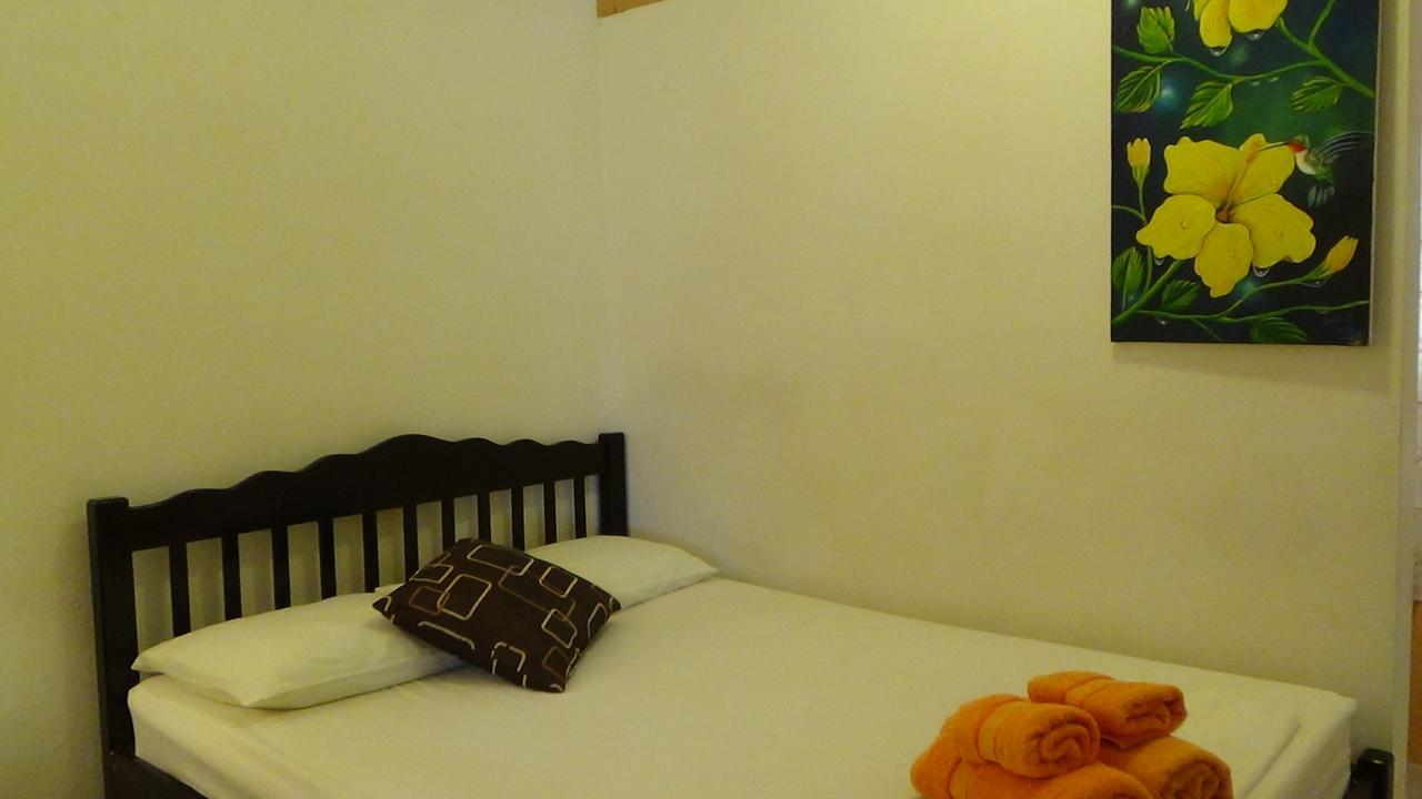 בלמופן Hacienda Tropical Guest House מראה חיצוני תמונה