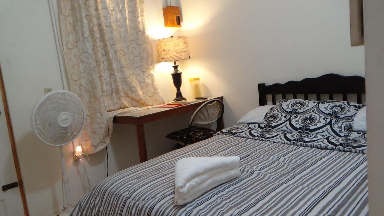 בלמופן Hacienda Tropical Guest House מראה חיצוני תמונה